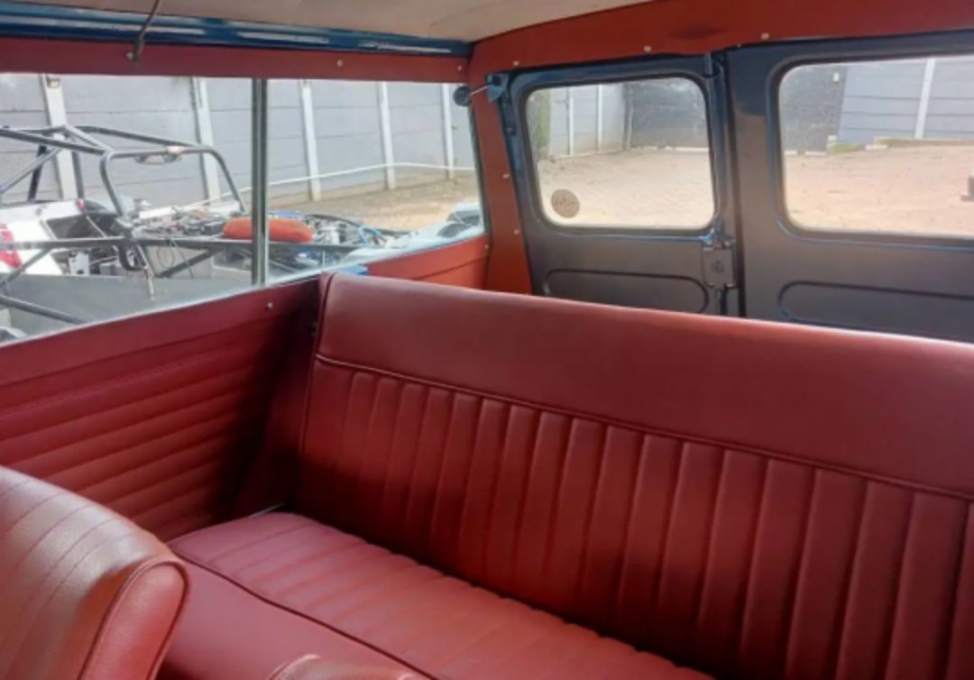 Mini traveller - Rear Seat